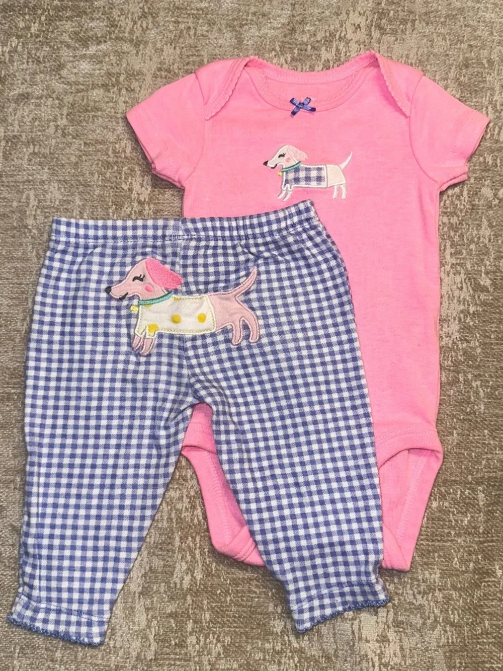 Plaid Puppy Girls Carter’s Outfit Set size 3M vintage retired set